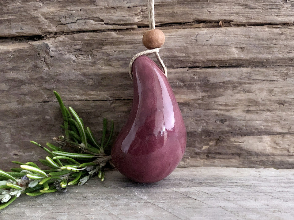 Calm worry pendant w/ sandalwood (red-plum) in raku ceramic | adjustable eco flax cord | stress talisman, calm gift, sensory jewellery gift