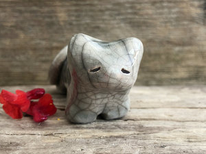 Sweet grey cat kami raku sculpture | Shinto kamidana shrine statue, shamanism, paganism | protector, guardian spirit, totem, kawaii
