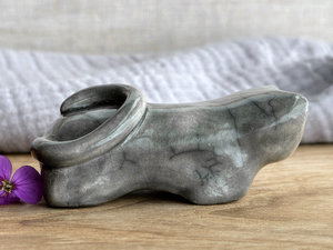 Sleepy grey cat kami guardian spirit sculpture | Shinto shamanism raku statue