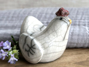 Pensive chicken friend raku sculpture | Shinto guardian, shamanism statue
