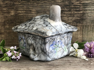 Gatekeeper's cottage, raku spirit house, kurinuki ceramic | Shinto shrine, pagan altar, shamanism | witch, magical, fairycore