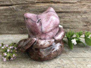 Contented kitsune fox kami nature spirit statue | Shinto Inari sculpture, shamanism