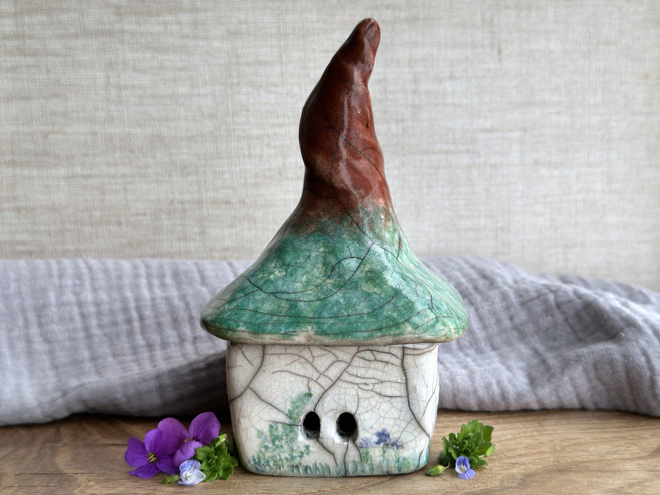 Tree house rustic fairie cottage | Shinto, shamanism, wabi-sabi spirit sculpture