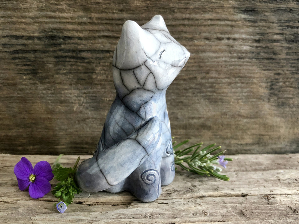 Spiral moon fox kitsune kami spirit sculpture | Shinto, shamanism folk art statue
