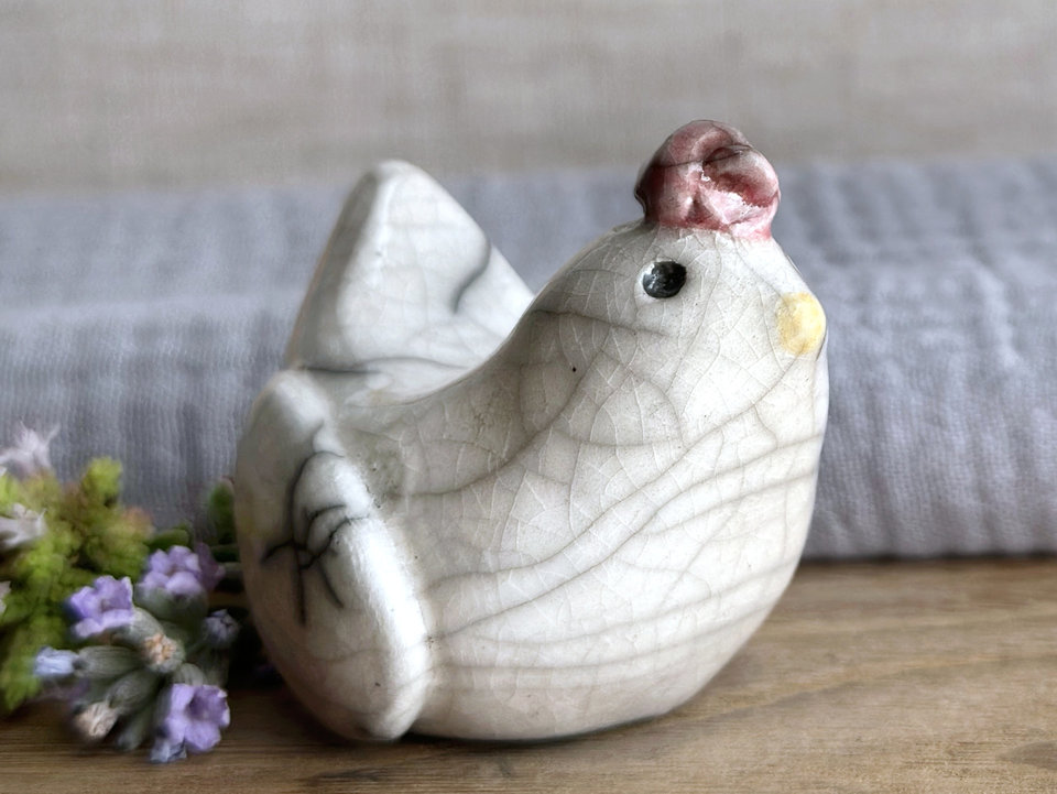 Earnest chicken friend raku sculpture | Shinto guardian, shamanism statue