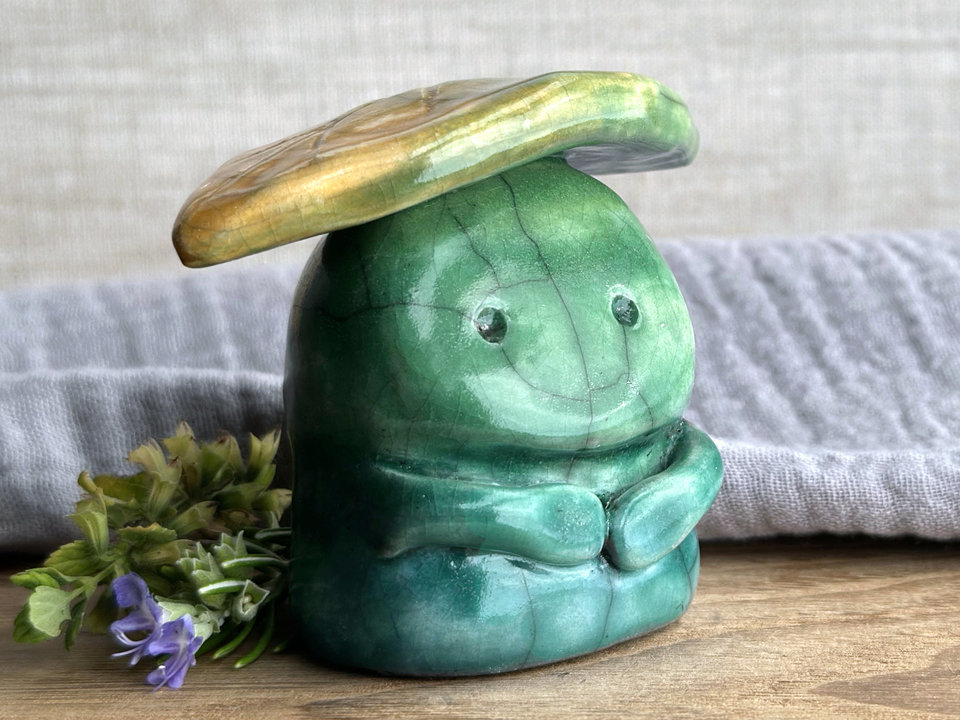 Changing seasons nature guardian statue | Shinto shamanism leaf spirit kami sculpture