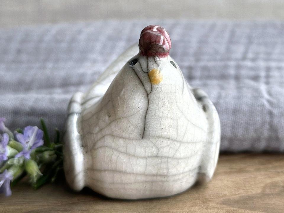 Pensive chicken friend raku sculpture | Shinto guardian, shamanism statue