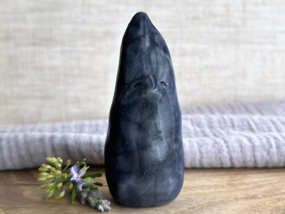Winter spirit kami, elemental solstice gnome spirit sculpture decoration (dark blue)