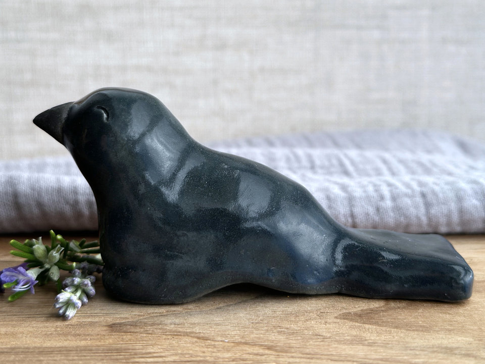 Raven kami corvid nature guardian statue | Shinto shamanism sculpture