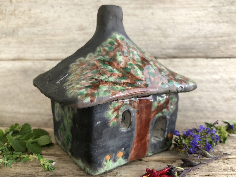 Violet cottage, raku spirit house, kurinuki ceramic | Shinto shrine, pagan altar, shamanism | witch, incense, magical, fairy