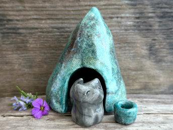 Ceramic raku Shinto Inari kitsune fox kami spirit sculpture glazed in grey with a cone-shaped turquoise and copper mountain shrine and a little bowl.