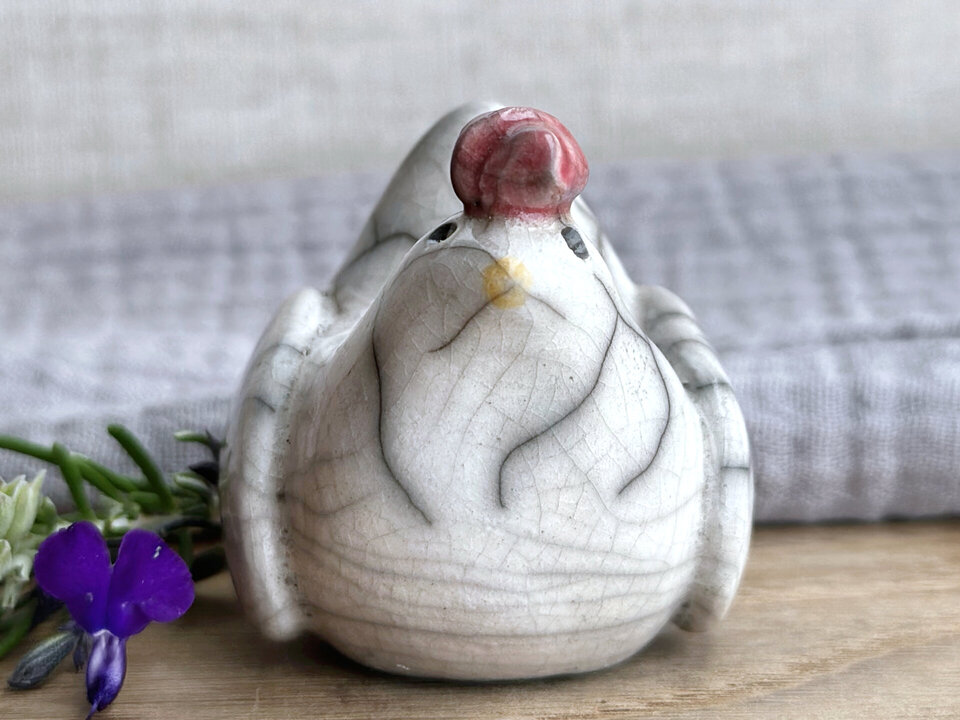 Uncertain chicken friend raku sculpture | Shinto guardian, shamanism statue