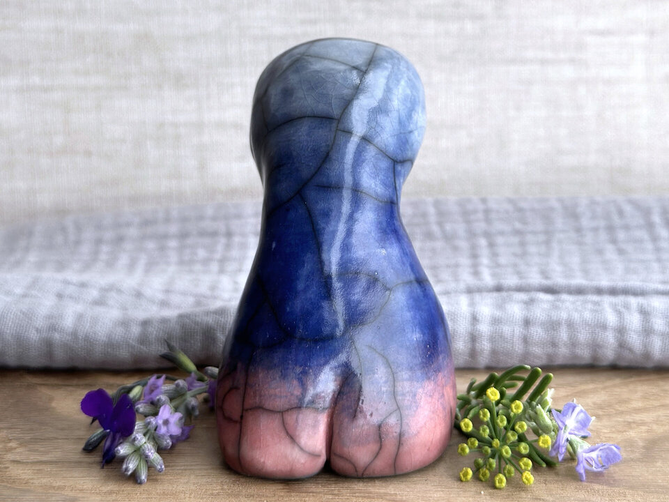 A nightish creature who appeared in my mind | Shinto sculpture, shamanism totem